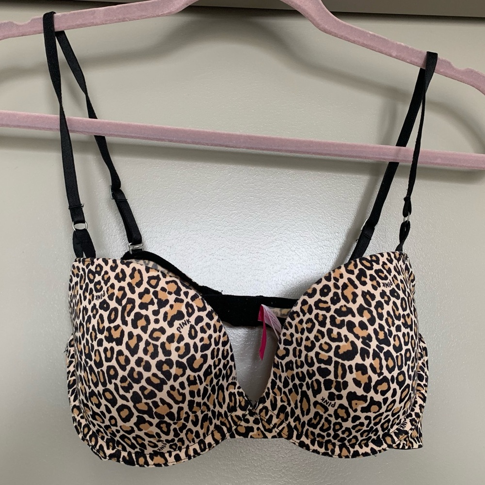 Victoria’s Secret Pink Demi T Shirt Bra